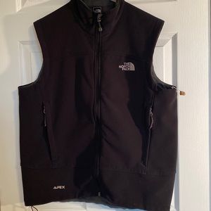 Men’s North Face vest size M